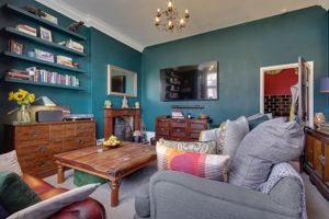 Lounge- click for photo gallery